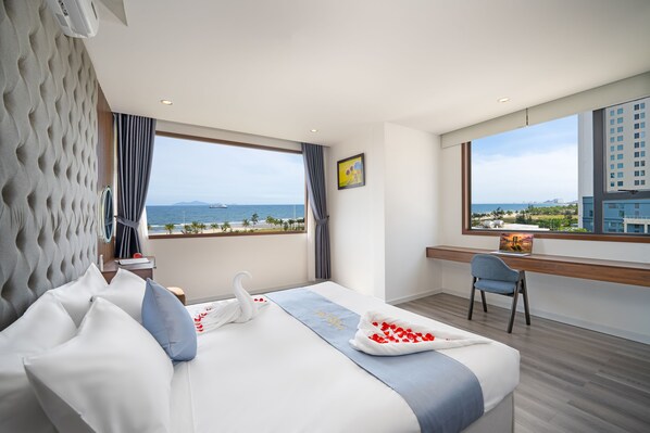 Executive Studio Suite | Beach/ocean view