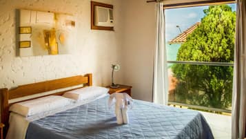 Quarto Duplo Casal | Free WiFi, bed sheets