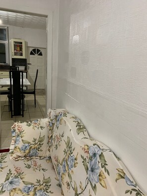 Televisión y reproductor de DVD 