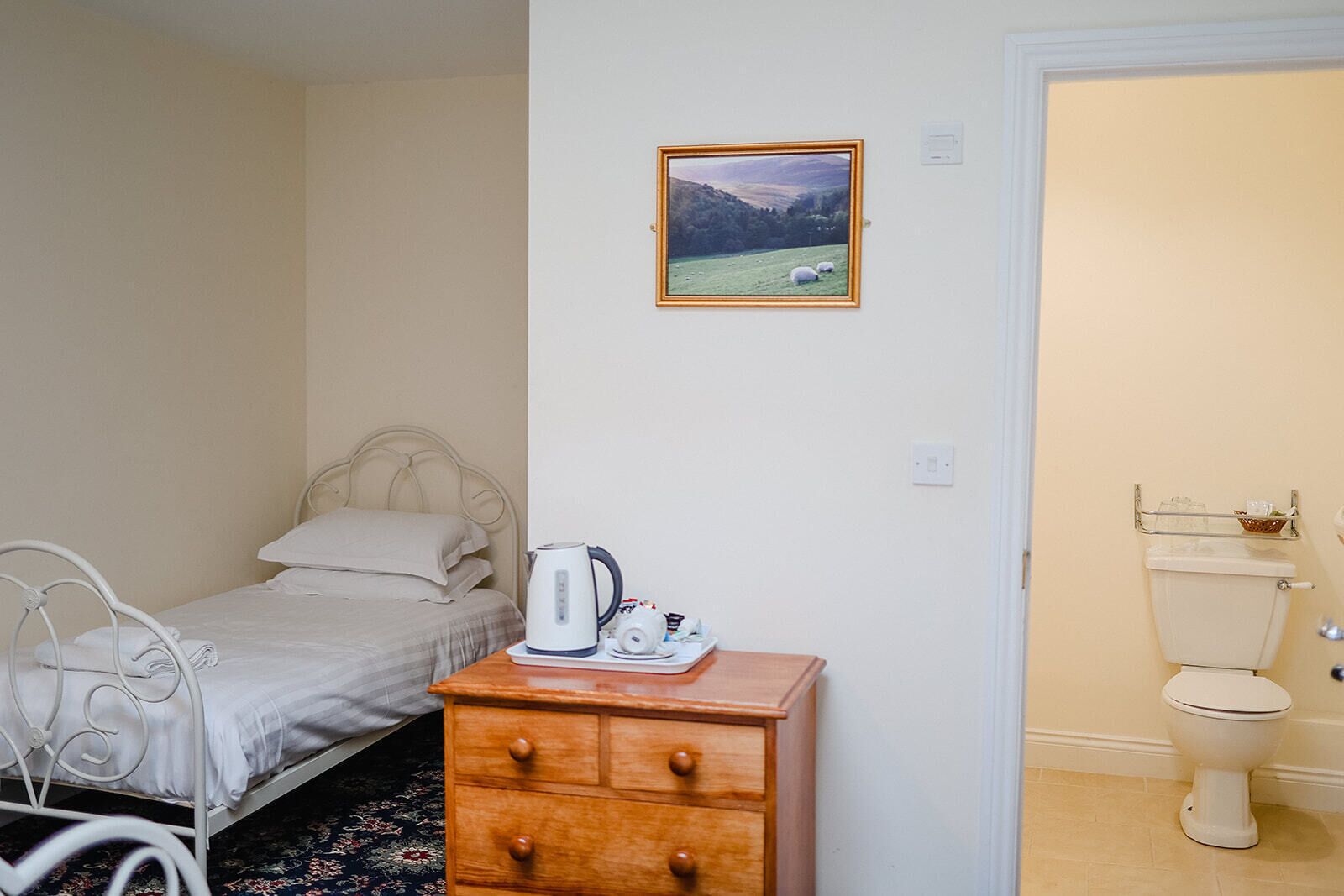 Standard-Zweibettzimmer, mit Bad