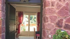 Entrée de l’hébergement 