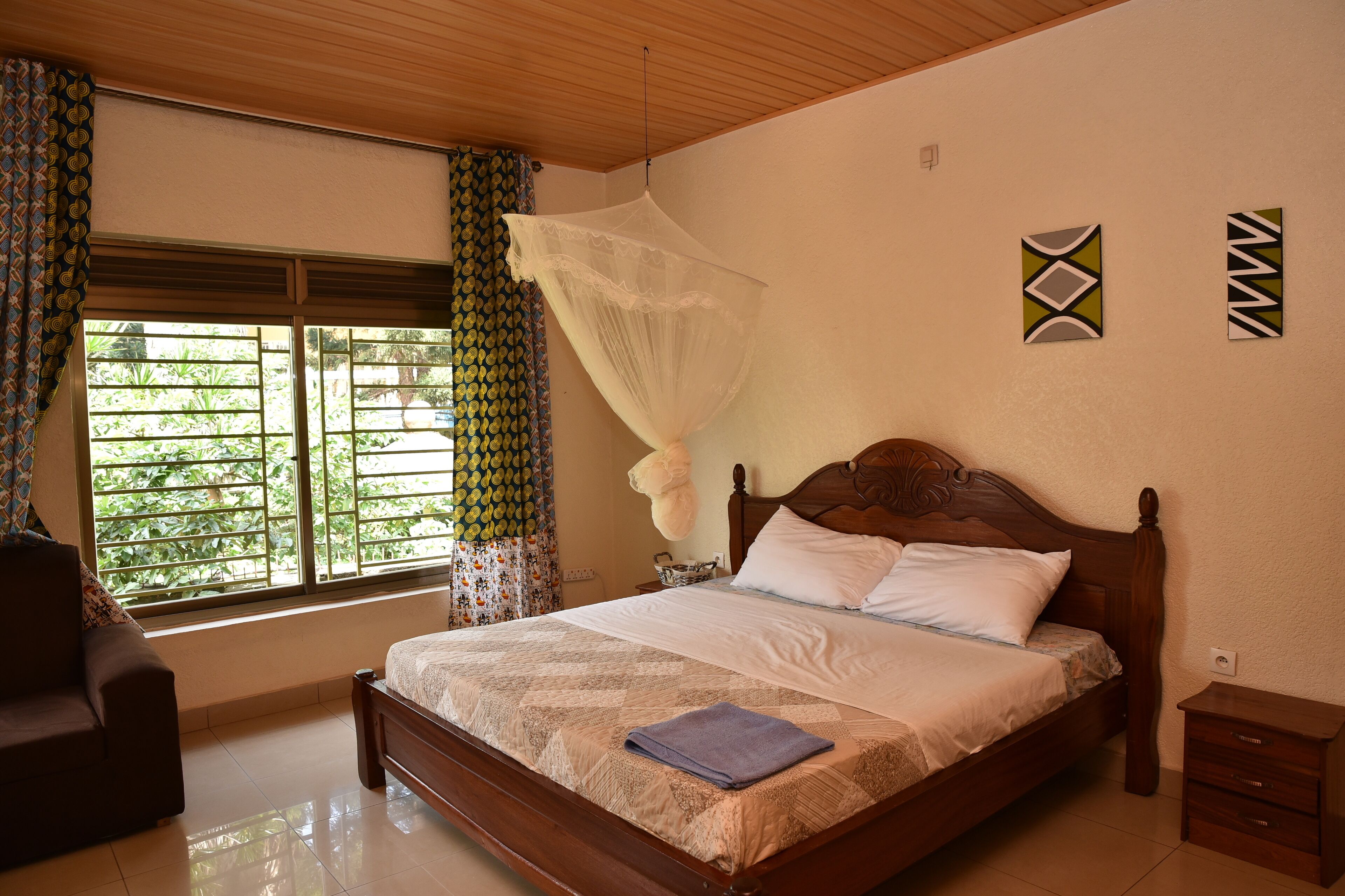 プレジデンシャル ルーム エンスイート | アイロン / アイロン台、WiFi (無料)、ベッドシーツ