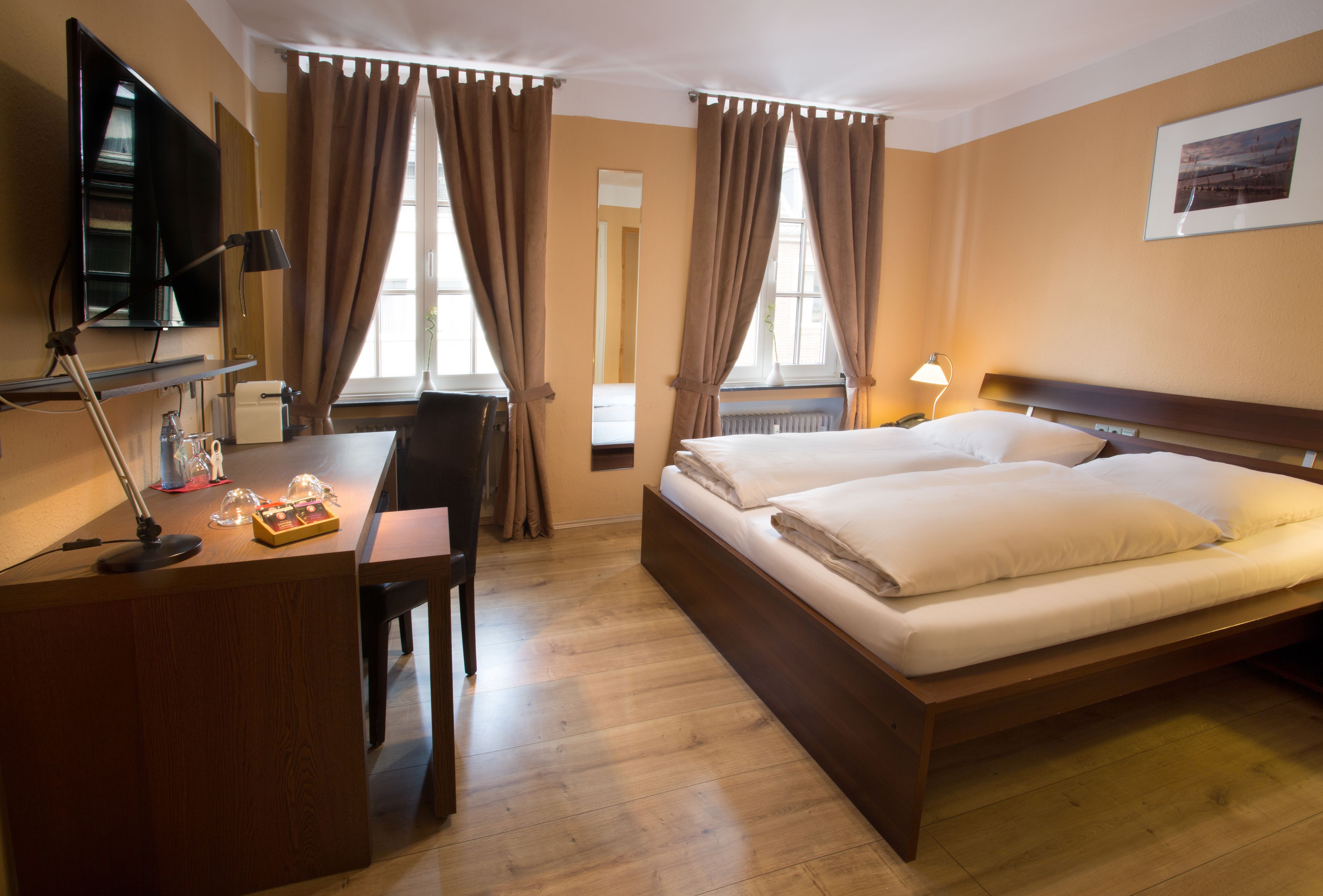 comfort double room, 1 bedroom, non smoking, refrigerator | hypo-allergenic bedding, minibar, blackout curtains, iron/ironing board