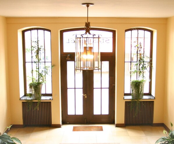 Lobby - Stadthotel Jülich (Jülich)