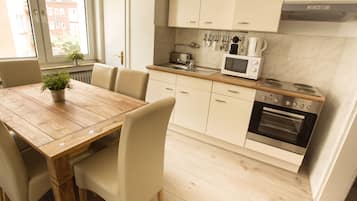 Luxury Apartment, 2 Bedrooms, Kitchen | Private kitchen