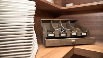 Dagelijks ontbijtbuffet (EUR 15.9 per persoon)