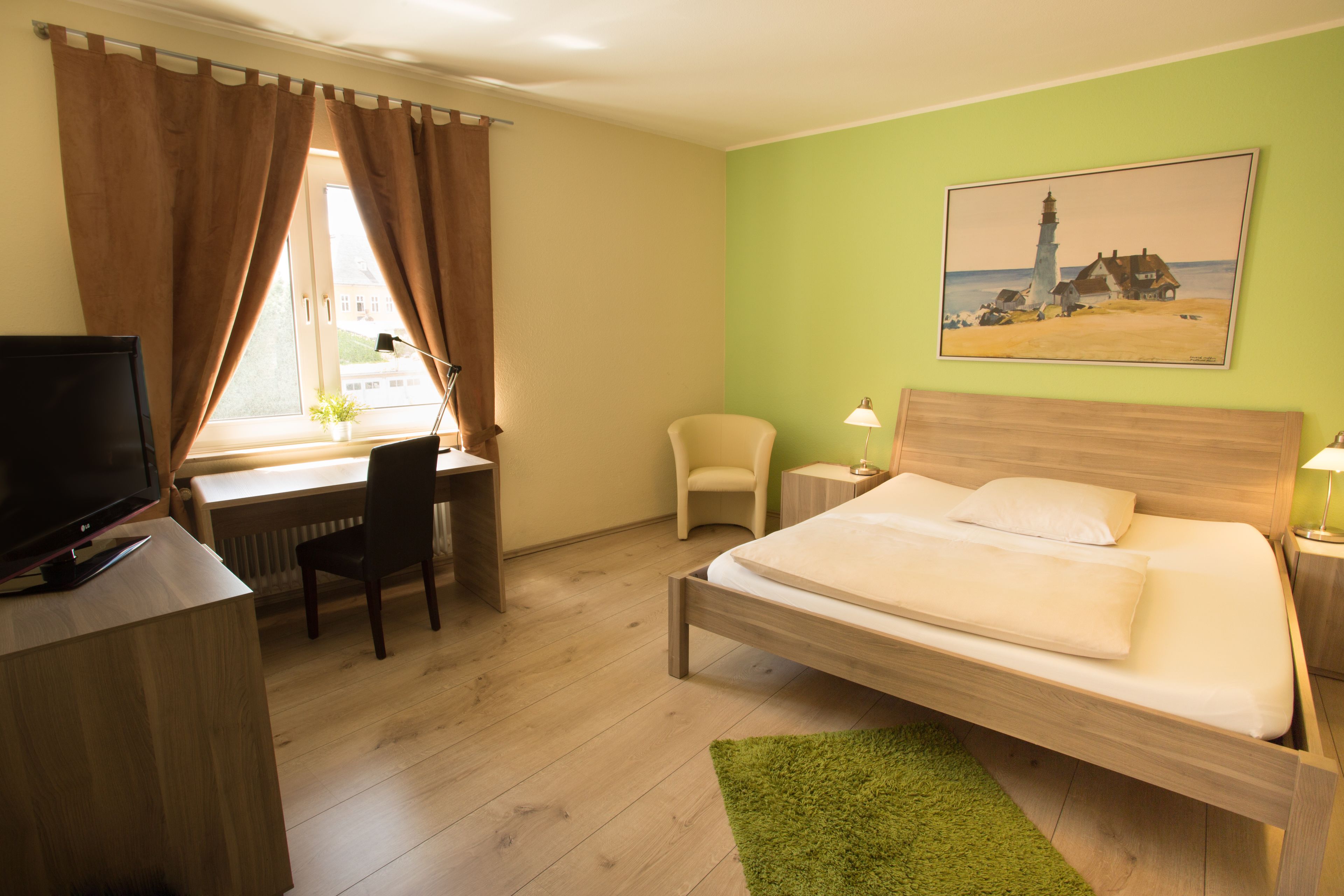 luxury apartment, 2 bedrooms, kitchen | hypo-allergenic bedding, minibar, blackout curtains, iron/ironing board