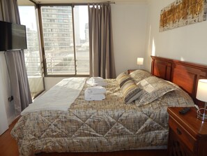 Apartment | 1 bedroom, hypo-allergenic bedding, in-room safe, individually decorated - 405B Apartamento Centro Providencia (Santiago)
