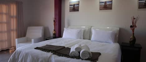 Decoración individual, mobiliario individual, cortinas opacas