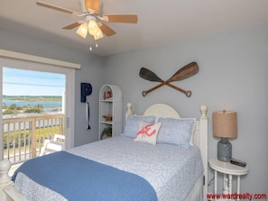 2 bedrooms, iron/ironing board, free WiFi