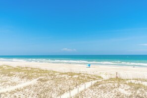 Beach - Ocean Potion - Oceanfront Queen's Grant Condo with Amazing Views! (Topsail Beach)