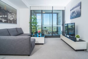Apartment (1 Bedroom) | Living room