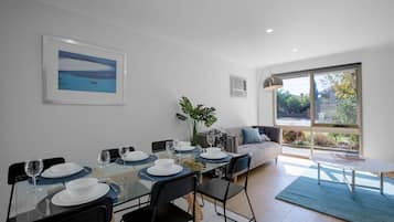 Fridge, microwave, oven, cookware/dishes/utensils