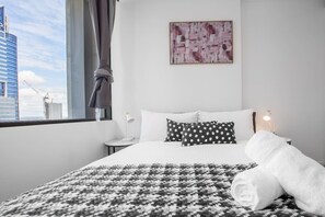Apartment (1 Bedroom) - New Renovated & Cozy Apt Closes To Southern Cross (Melbourne)