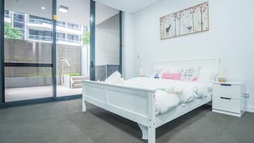 Apartment (1 Bedroom) | 1 bedroom, iron/ironing board, bed sheets