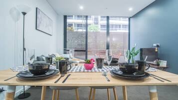 Apartment (1 Bedroom) | Private kitchen | Oven, stovetop, dishwasher, cookware/dishes/utensils