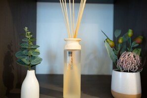 Bathroom amenities - Ultimate Cozy 2 Bedroom In Melbourne Centro (Carlton)