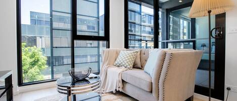 Apartment (1 Bedroom) | Living room | TV