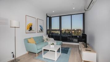 40-inch LCD TV with digital channels, TV