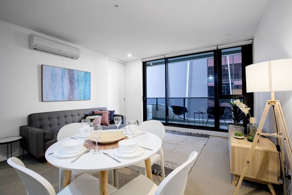 Apartment (1 Bedroom) | Living room | TV - Dream Place In Heart Of Mel At Rmit (Melbourne)