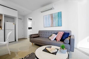 Apartment (1 Bedroom) | Living room