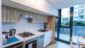 Oven, stovetop