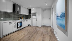 Oven - Fantastic Apartment At Boxhill Centro Near Hospital (Box Hill)