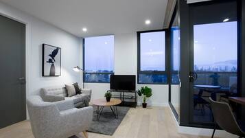 Apartment (2 Bedrooms) | Living room | TV