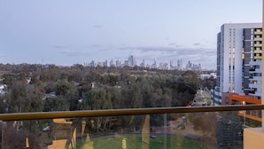 Apartemen (2 Bedrooms) | Balkon