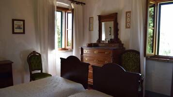 4 camere, ferro/asse da stiro, Wi-Fi, lenzuola