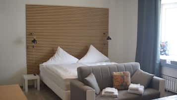 Family Double Room | Individually furnished, desk, free WiFi, bed sheets