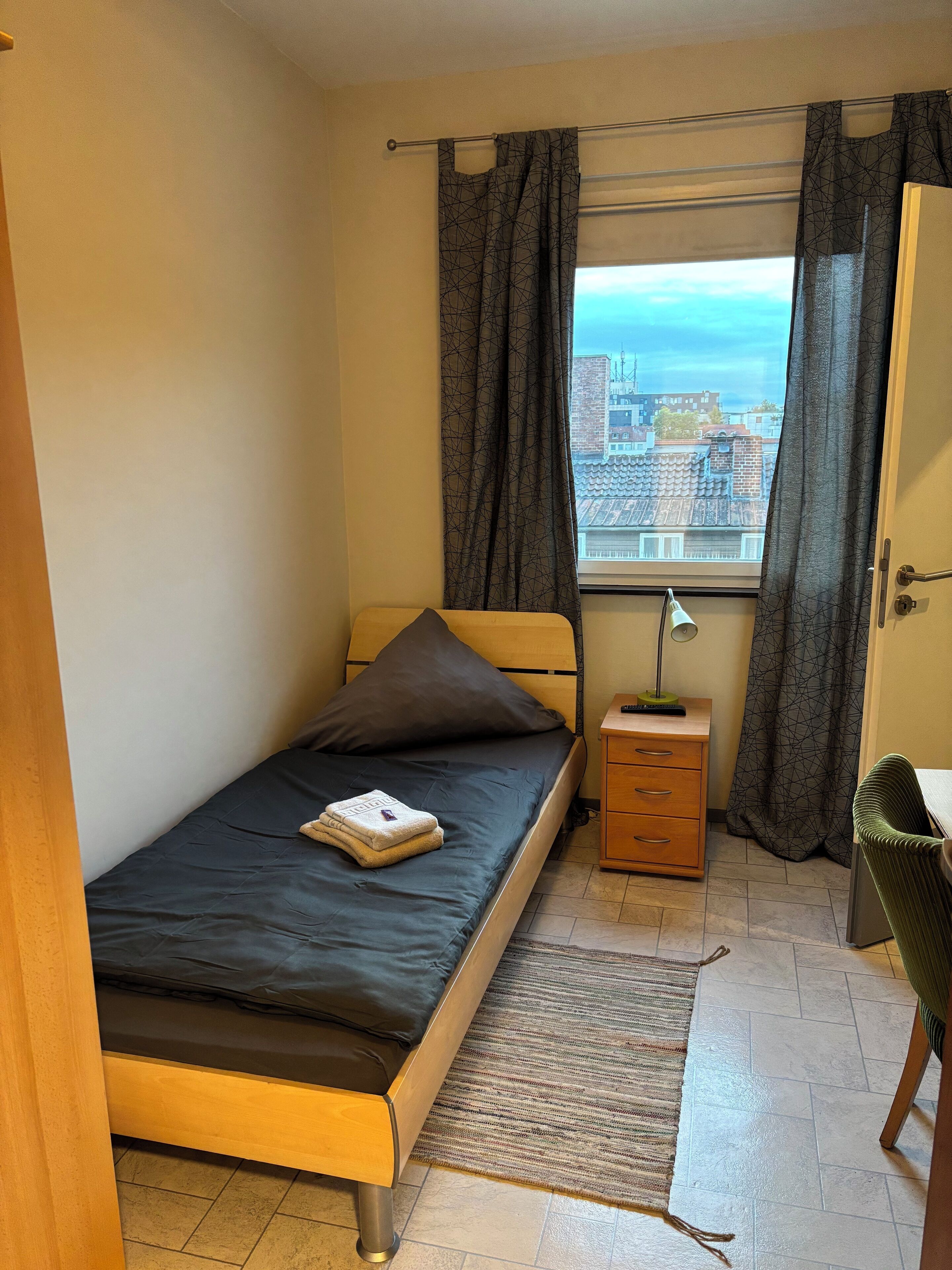 Standaard kamer | Individueel gemeubileerd, een bureau, gratis wifi, beddengoed