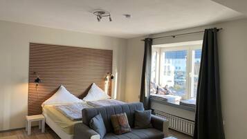 Family Double Room | Individually furnished, desk, free WiFi, bed sheets