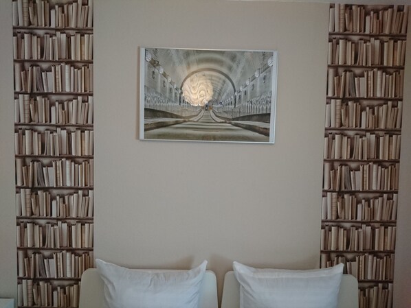 Apartment, 3 Bedrooms | Individually furnished, free cribs/infant beds, free WiFi, bed sheets - City Apartment S & W (Hamburg)