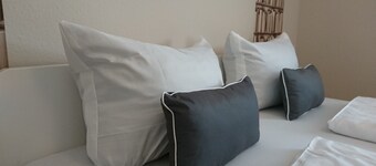 City Apartment S & W