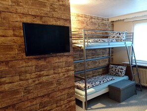 Individuell eingerichtet, kostenlose Babybetten, kostenloses WLAN
