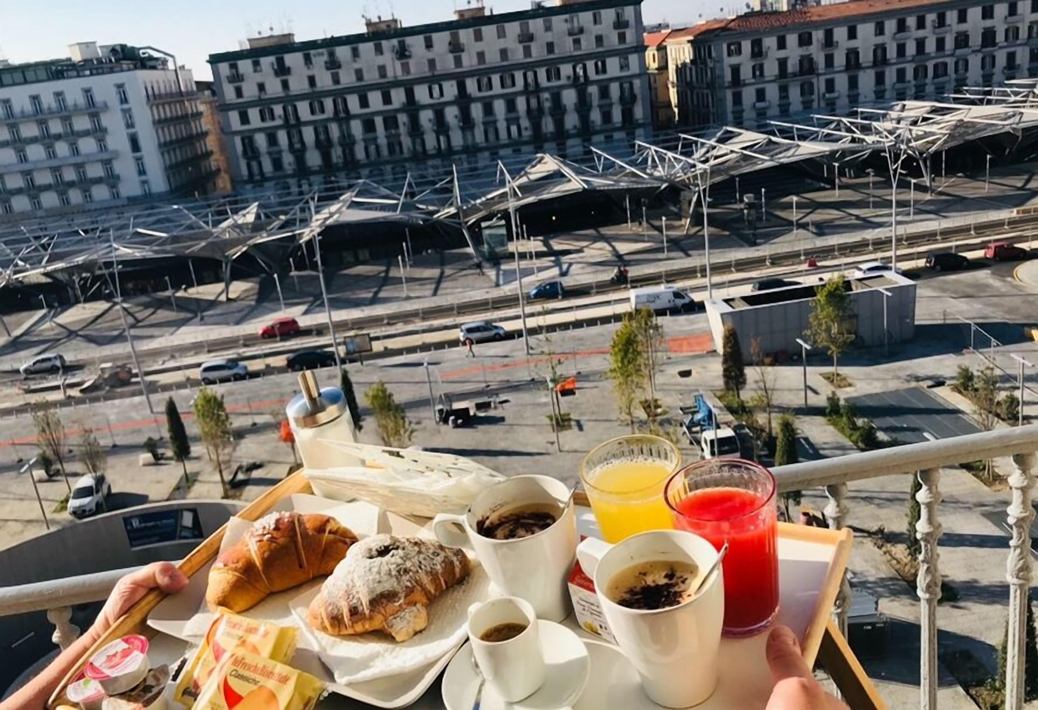 Triple Room (6) | Down duvets, desk, soundproofing, iron/ironing board