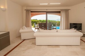 Villa - 3 soveværelser | Opholdsområde | Fladskærms-tv