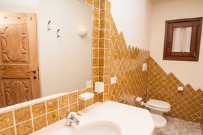 Villa, 3 Bedrooms | Bathroom