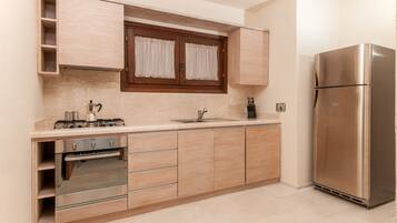 Villa, 5 Bedrooms | Private kitchen | Full-sized fridge, oven, stovetop, dishwasher