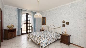 Villa, 5 Bedrooms | 5 bedrooms, free WiFi, bed sheets