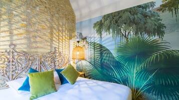 Tweepersoonskamer (Exotique) | Luxe beddengoed, individueel gedecoreerd, individueel gemeubileerd
