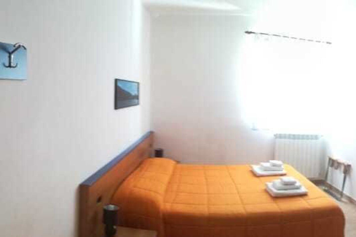 Berços grátis, camas extras/dobráveis, Wi-Fi de cortesia, roupa de cama