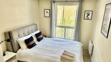 1 bedroom, iron/ironing board, travel cot, WiFi