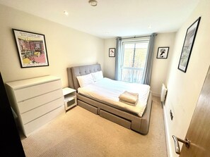 1 bedroom, iron/ironing board, travel cot, WiFi