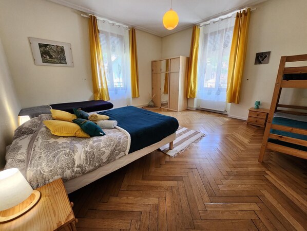 1 bedroom, iron/ironing board, free WiFi - Gite "Daffodil" of 6/8 people with collective Jacuzzi (Ventron)