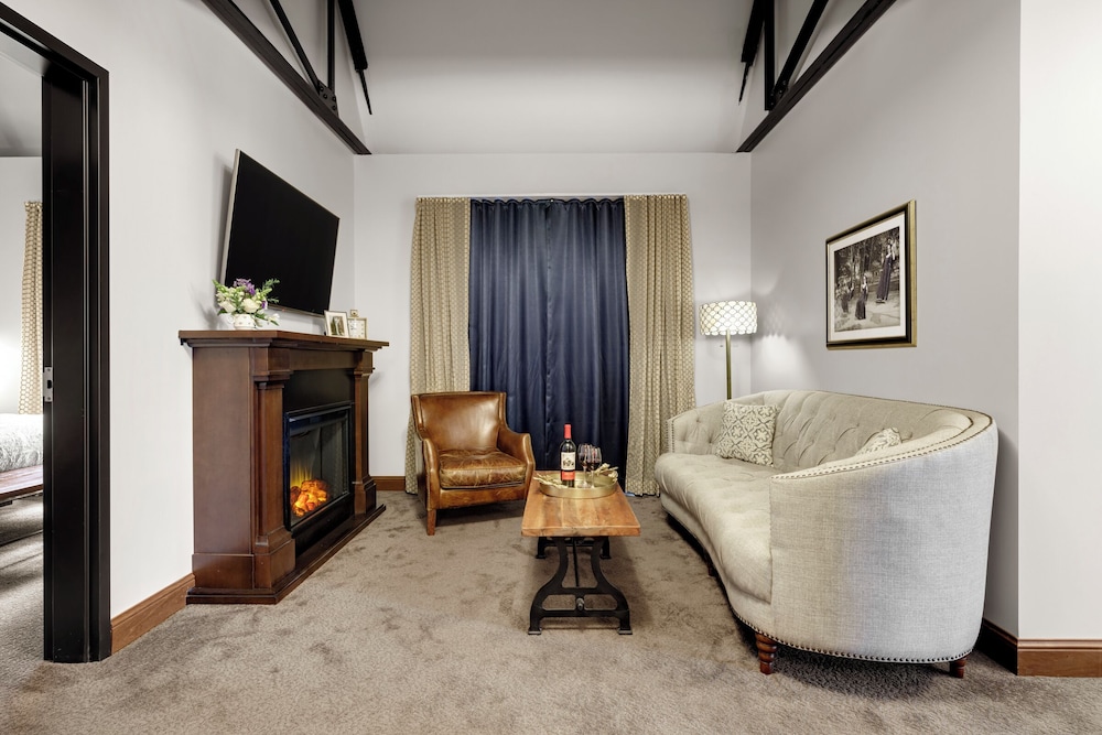 Celeste of St. Paul Hotel + Bar by null