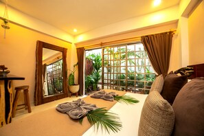 Villa Exclusive, plusieurs chambres | Vue sur le jardin