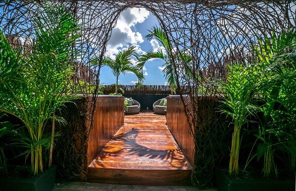 Villa Exclusive, plusieurs chambres | Terrasse/Patio