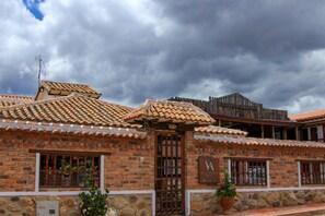 Front of property - Hotel Villa Alegria (Sáchica)